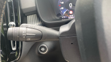 Volvo Xc40 2.0 T5 R DESIGN 5dr AWD Geartronic Petrol Estate